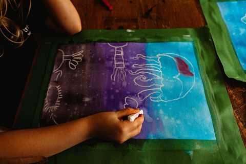 Jellyfish Art using watercolours, chalk & Oil pastels!