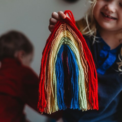 Easy Yarn Rainbows & Macrame Feathers & Leaves